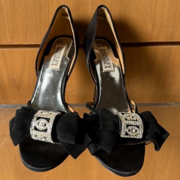 NWOB Badgley Mischka Black Satin Velvet & Diamond Bow Heels - Women's 7.5 - Picture 1 of 7